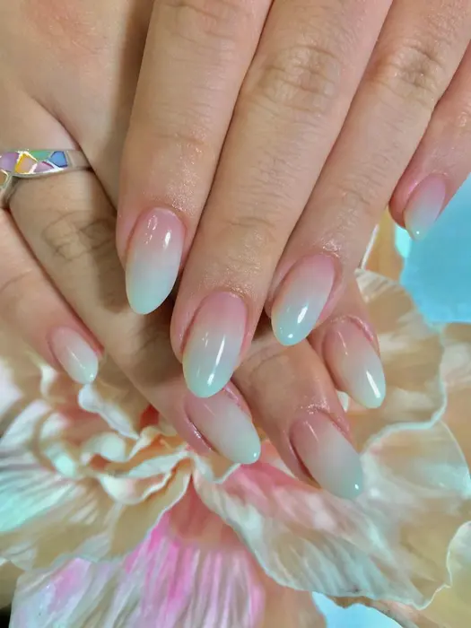 ネイル アイラッシュサロン Veil 池袋東口店所属 祥子 ネイルデザイナーのネイルデザイン ミニモ