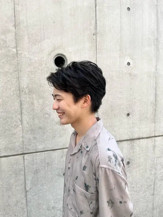 メンズパーマもお任せください このスタイルは柔らかめのワックスでドライな質感に仕上げました Sozo Hair Make Tokyo所属 田中 美晴のヘアカタログ ミニモ