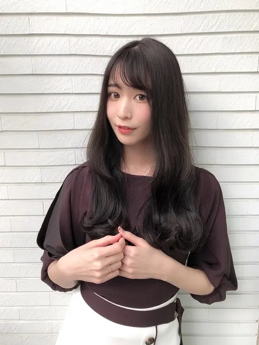 このスタイルは重さのあるスタイルで まとまりやすいようにカットしました 前髪も1人ひとりに合う前髪 Weaves Setagaya所属 ショート ミディアム 浜砂直人のヘアカタログ ミニモ