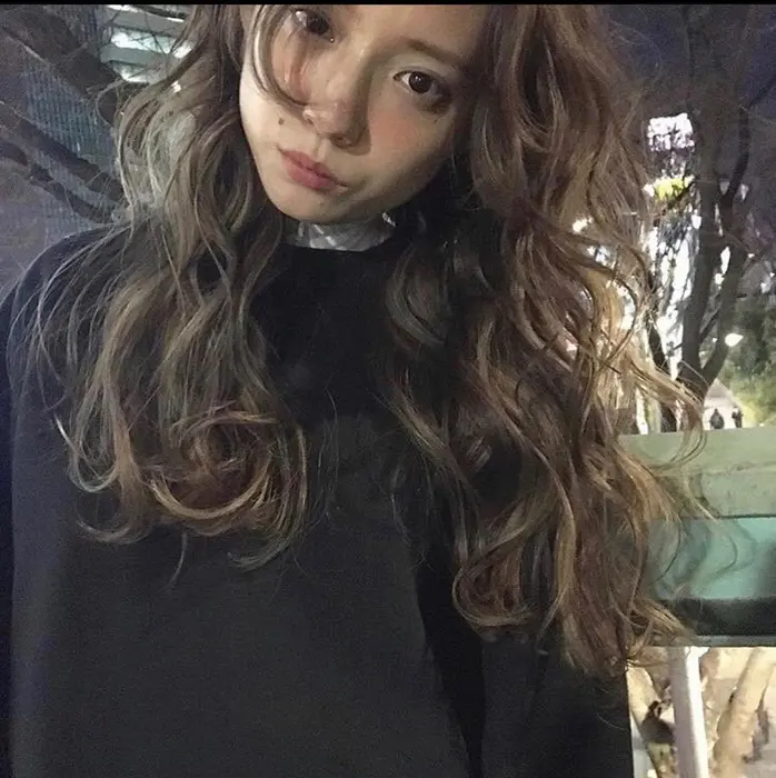 パーマのロングスタイルです Hair Muse E大西店所属 オカヤマ ユーセーのヘアカタログ ミニモ