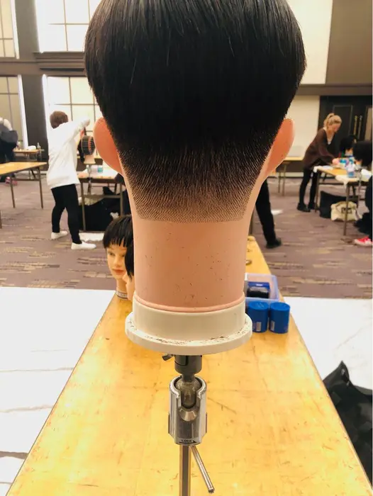 全国理美容甲子園大会 刈り上げ部門 グレイスフルバーバー赤坂見附所属 旭岡 亘哉のヘアカタログ ミニモ