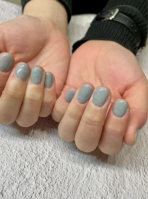 これからの春にピッタリのチョコミントカラー 9 Nail所属 9 Nine のネイルデザイン ミニモ