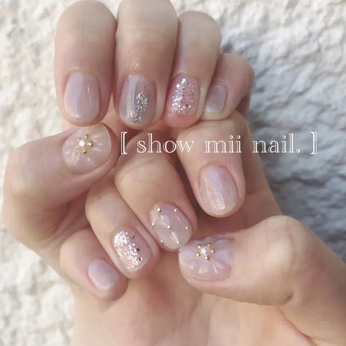 リピーター様nail 透明感カラー ニュアンスネイル ちゅるんネイル 春ネイル お色は全 Bears Nail Eyelash所属 佐藤 絢香のネイルデザイン ミニモ