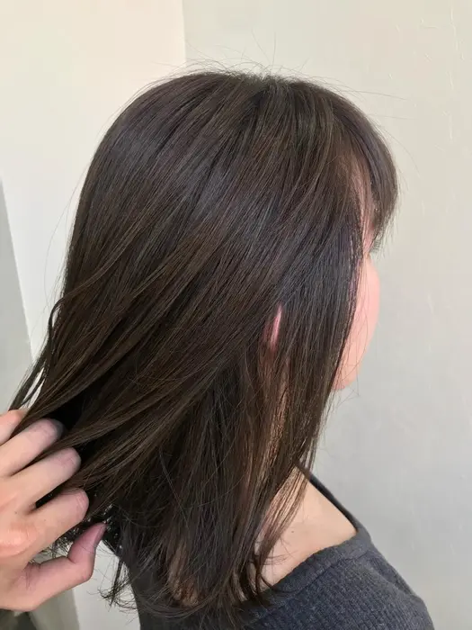 ナチュラルハイライト Fudge ファッジ 所属 岡田 和樹のヘアカタログ ミニモ