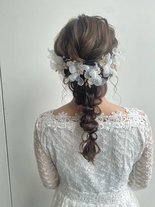 ウェディングヘアセット Arche Osaka所属 本 下 夏 帆 満足度 N O 1のヘアカタログ ミニモ