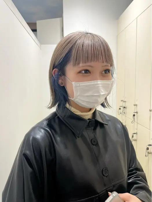 オン眉ボブカット