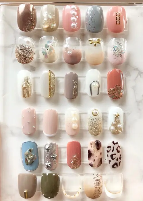 こちらの中からアートデザインをお選び下さい Sept Nail 草津店所属 山岡 玲子のネイルデザイン ミニモ