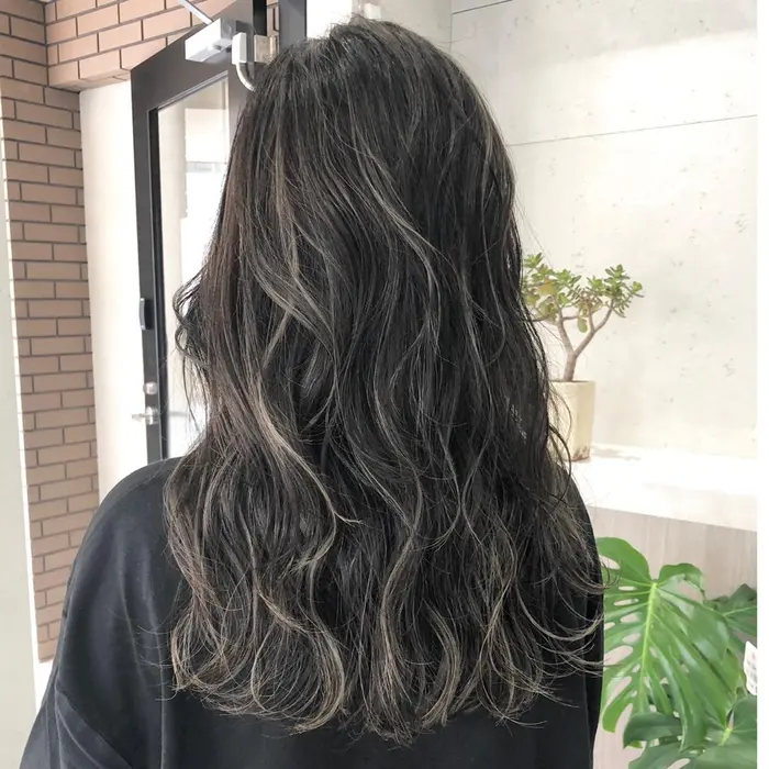 人気のハイライトデザインカラー 明日6日 日 19 30 空きあります コン Salon Coall所属 Anri のヘアカタログ ミニモ