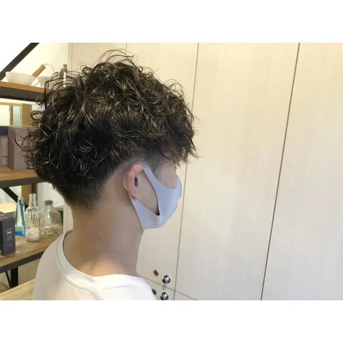ジェルでウェットに仕上げた 強めのツイストスパイラルパーマです Halo所属 菊池 遥のヘアカタログ ミニモ