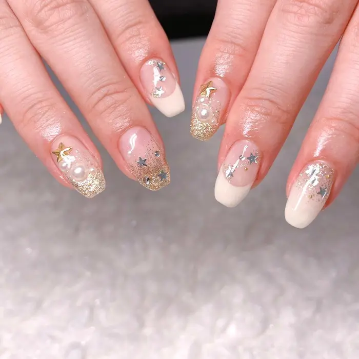 フレンチmixキラキラネイル スタープラチナ パラジェル スカルプ フットネイル オフなし 持 Space所属 Space のネイル デザイン ミニモ