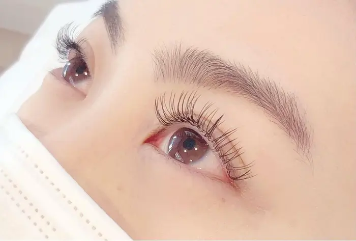 フラットラッシュ1本 Hi Eyelash Salon 北浦和所属 Hi Eyelash Salon 北浦和のマツエク デザイン ミニモ
