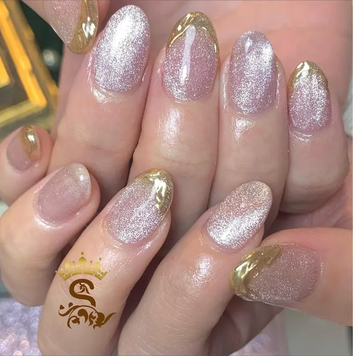 あけましておめでとうございます 1 4より営業しております ニュアンスプラン マグネットと Soave More所属 Izu イズのネイル デザイン ミニモ