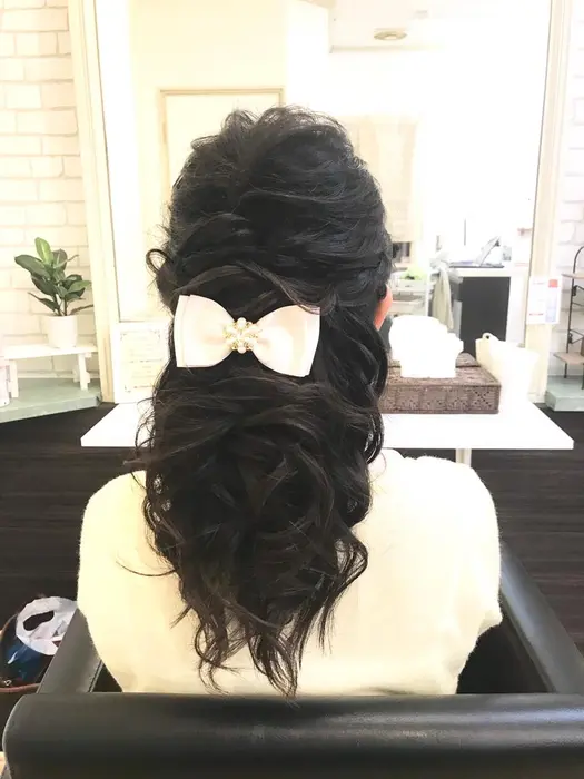 黒髪 ふんわり ハーフアップ Makana For Hair所属 Makana For Hairのヘアカタログ ミニモ