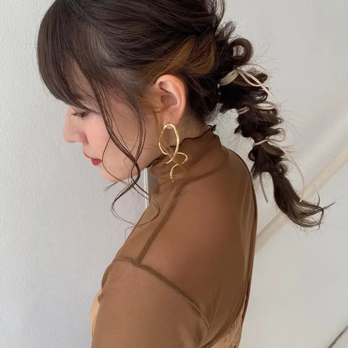 ヘアセット ヘアアレンジ 結婚式ヘア たまねぎヘアー Ito所属 ハイトーンカラー みやけひなのヘアカタログ ミニモ