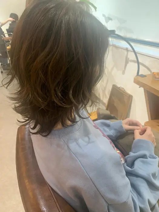 ウルフパーマ風コテ巻き Morning Star Lily所属 佐々木 望美のヘアカタログ ミニモ