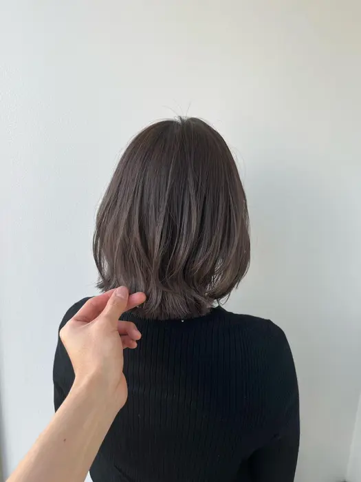 くびれボブ 伸びかけのボブにレイヤーを入れてくびれさせます Viot By Salon所属 失敗しないショート 石鍋 優作のヘアカタログ ミニモ