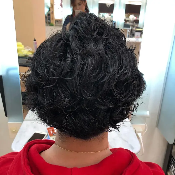 刈り上げスパイラル ムースでカールを目立たせるとめちゃクール 葛西 A Room アルーム 所属 きむら あゆむのヘアカタログ ミニモ