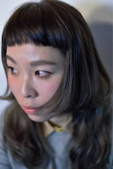 マッシュウルフにウィービングでプラチナシルバーのハイライトon カットも攻めたバングに太眉でかなり Assort Harajuku所属 喜多村 拓矢のヘアカタログ ミニモ