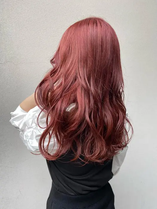 ローズブラウン ブリーチ履歴あり Stella Tokyo所属 似合わせカット Akimotoのヘアカタログ ミニモ