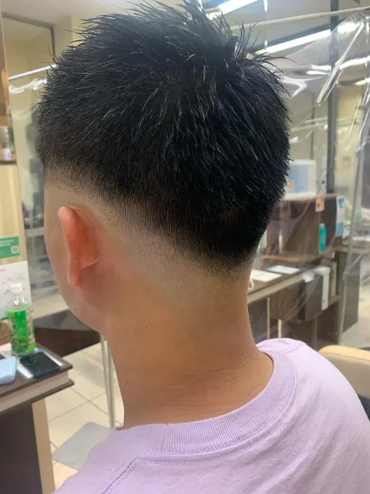 0mm スキンフェード Ash 横浜西口店所属 似合わせカラー 縮毛矯正 国富のヘアカタログ ミニモ