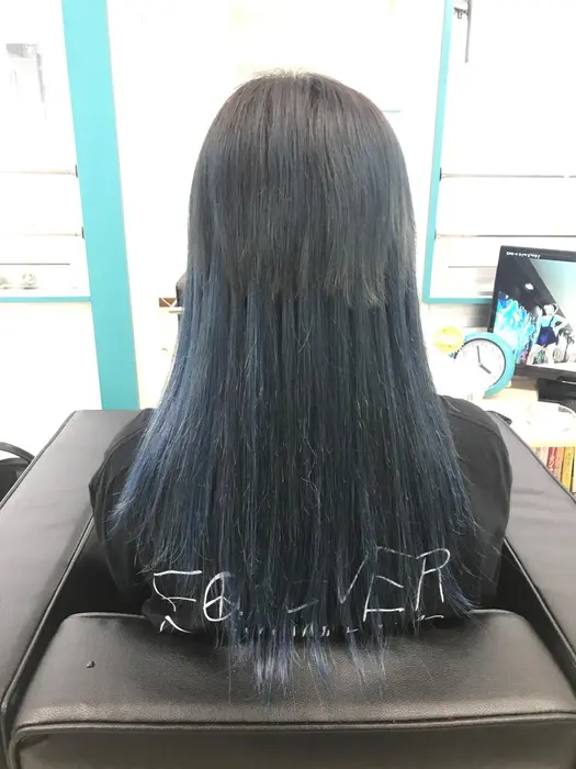 2ブロックのショートボブに細め40本のエクステを付けました 折り返しを半分にして付けてます Mermaid Hair所属 Mermaid Hairのヘアカタログ ミニモ