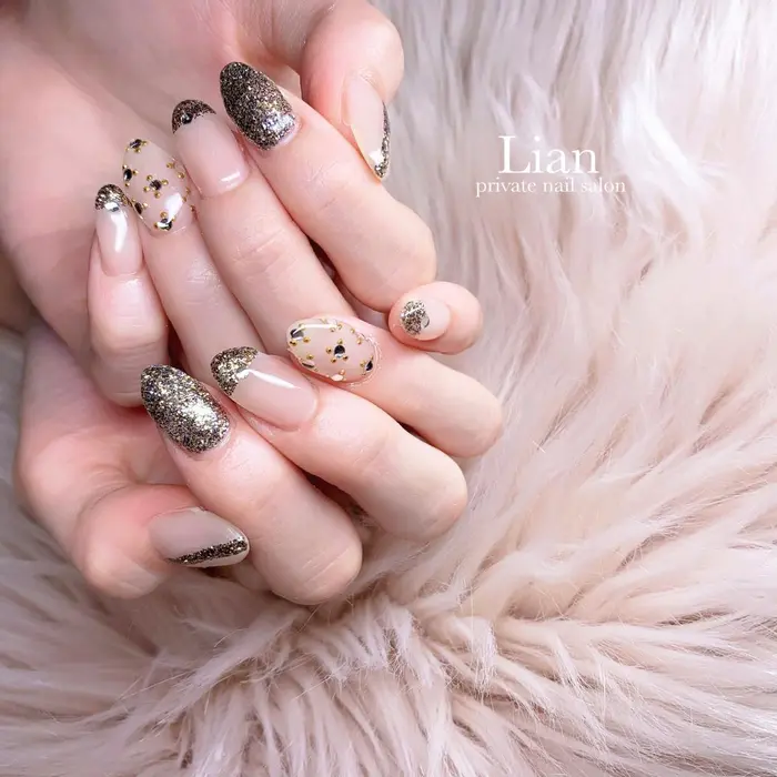シンプルネイル いつもありがとうございます シンプルネイル キラキラネイル Nail Salon Lenoa所属 Nailsalon Lenoaのネイルデザイン ミニモ