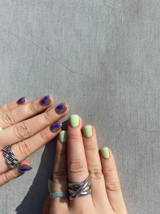 私のオススメの2カラー Dress Nail Eyelash 三国店所属 まつおか ありさのネイルデザイン ミニモ
