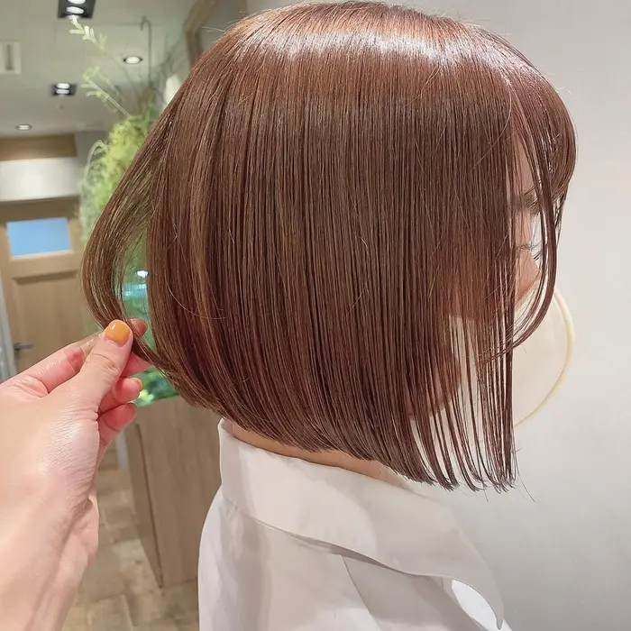 切りっぱなしの前下がりボブに ミルクチョコレートブラウン 黒染めからワンブリーチしています Canaan所属 Inui Harunaのヘアカタログ ミニモ