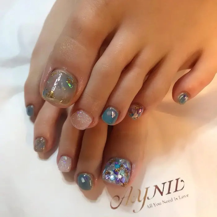 フット プレミアムコース やりたいデザインをとことんやりたいアートもパーツもゴテゴ Aynil所属 Aynil 大宮店のネイル デザイン ミニモ