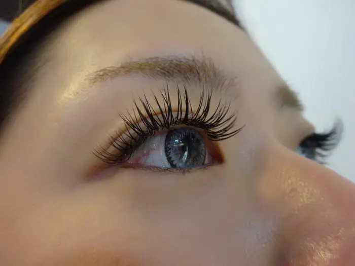 フラットラッシュ0本装着 Eyelashroom Luana所属 Luana 神山のマツエクデザイン ミニモ