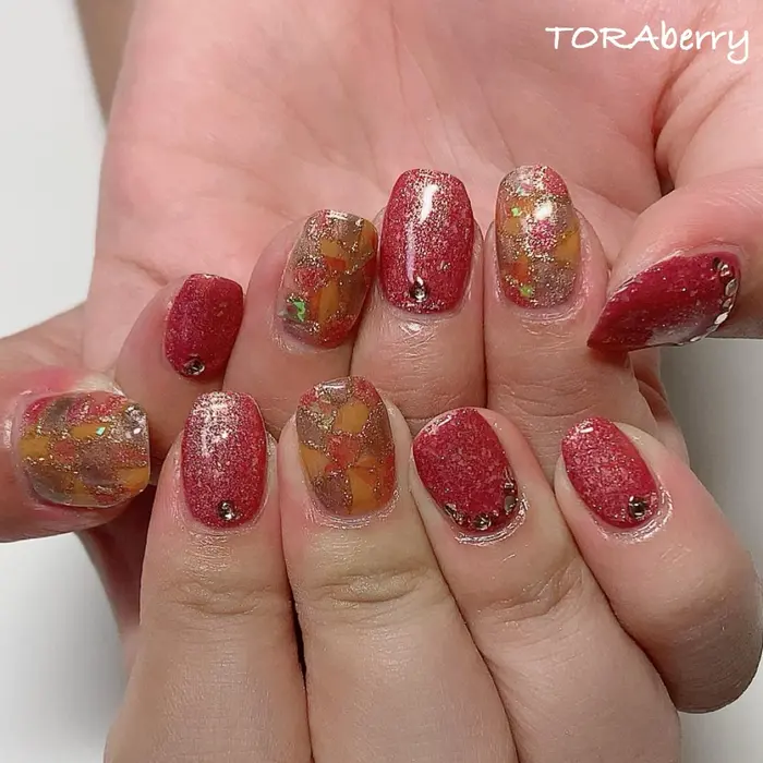 ステンドグラスネイル Toraberry所属 ネイリスト なつみのネイルデザイン ミニモ