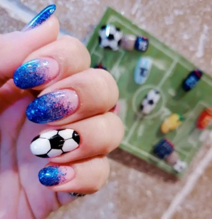 サッカー女子 Luz所属 Luz Nailのネイルデザイン ミニモ