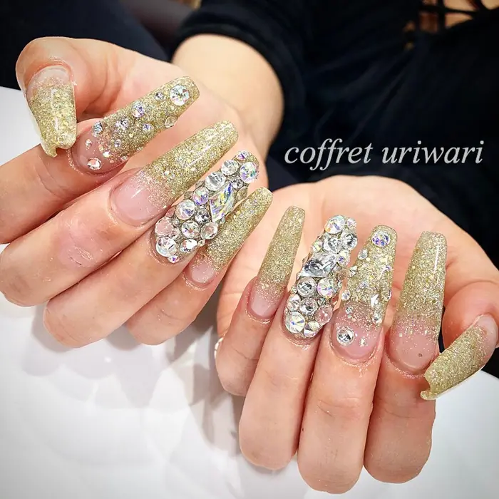 スタッフネイル 久々バレリーナの形でイメージチェンジ フォームマックスのロングネイルです Brace Eye Nail Coffret 瓜破店 ブレスアイ アンド ネイルサロン コフレ 所属 𝑌 𝑈𝐾𝐴 のネイルデザイン ミニモ