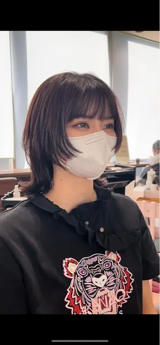 髪質改善 インナーカラー ウルフ ウルフカット レイヤーカット 小顔 ミディアム ミディアムウルフ Afloat Ginza所属 ウルフカット 藤田圭介のヘアカタログ ミニモ