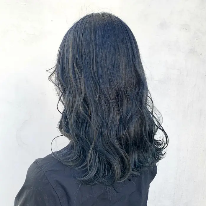 このスタイルが気になった方は右上のマークを押して 保存をしてカウンセリングの時に使って下さい Hair Salon P A P E R所属 A I R I トップディレクターのヘアカタログ ミニモ