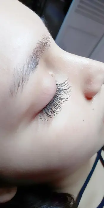 C12 C13 Salon De Rejouir所属 浜中 千晴のマツエクデザイン ミニモ