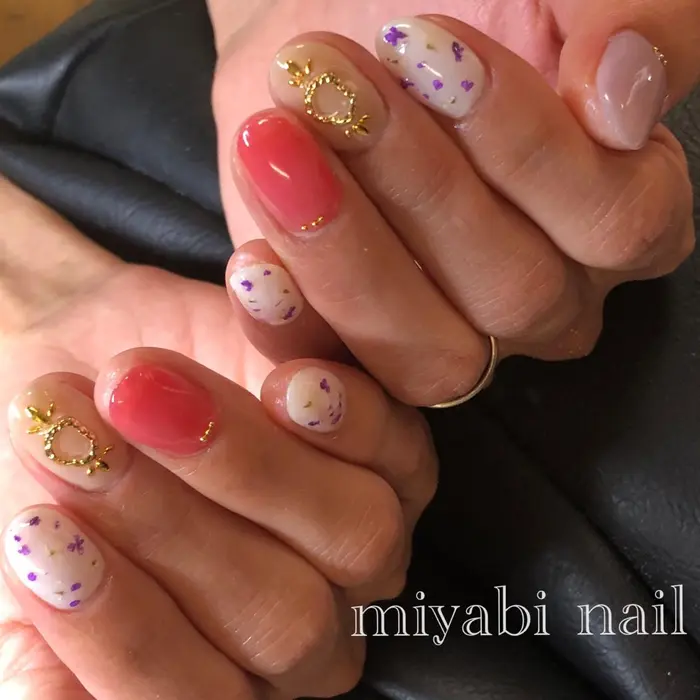 女性らしい押し花ネイル 押し花ネイル 上品ネイル フィルインベース一層残し フィルイン 自宅サロン Miyabi Nail所属 Miyabi Nail 桂川駅近くのネイルデザイン ミニモ