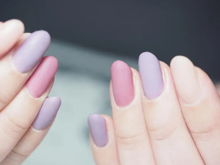 パステルカラーでふんわりマット仕上げ ネイルcheerb所属 ネイリスト Ogawaのネイルデザイン ミニモ
