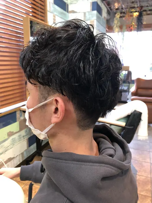 メンズパーマ ジェルセット Marche所属 モテ可愛いヘア トレンド山田夏海のヘアカタログ ミニモ