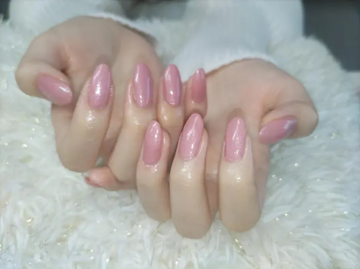 ペリっと剥がせるジェル結婚式のお呼ばれ 旅行等一日だけネイルがしたいお客様に 人気のジェルネイルです Beautysalon Soleil所属 齊藤 マユミのネイルデザイン ミニモ