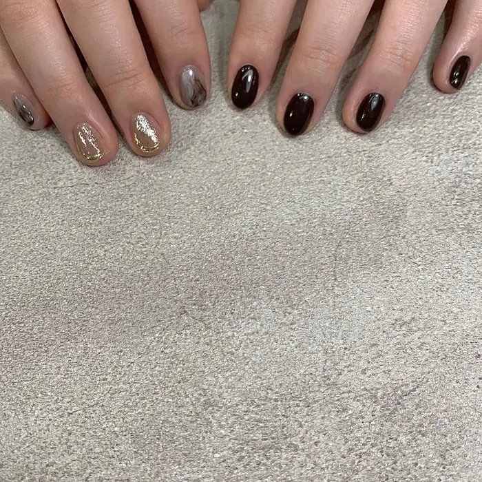 Nail Gloss 河原町店 By Happiness所属 粟 津のネイルデザイン ミニモ