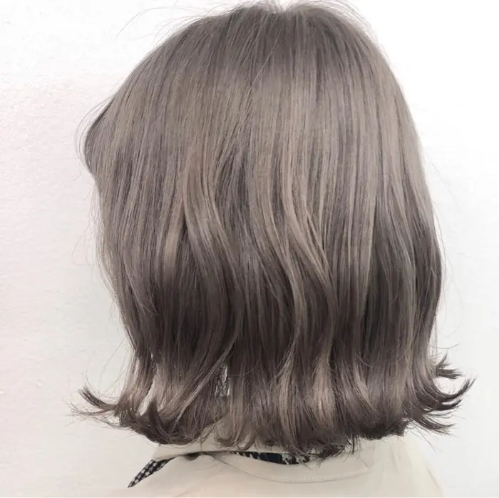 ヘアカラー ブリーチなし ブリーチなしミルクティー ブリーチなしグレージュ グレージュカラ Minimo人気サロンカラー満足度no 1髪 質改善トリートメントtheater池袋店 She 所属 透明感カラー 大得意海斗のヘアカタログ ミニモ