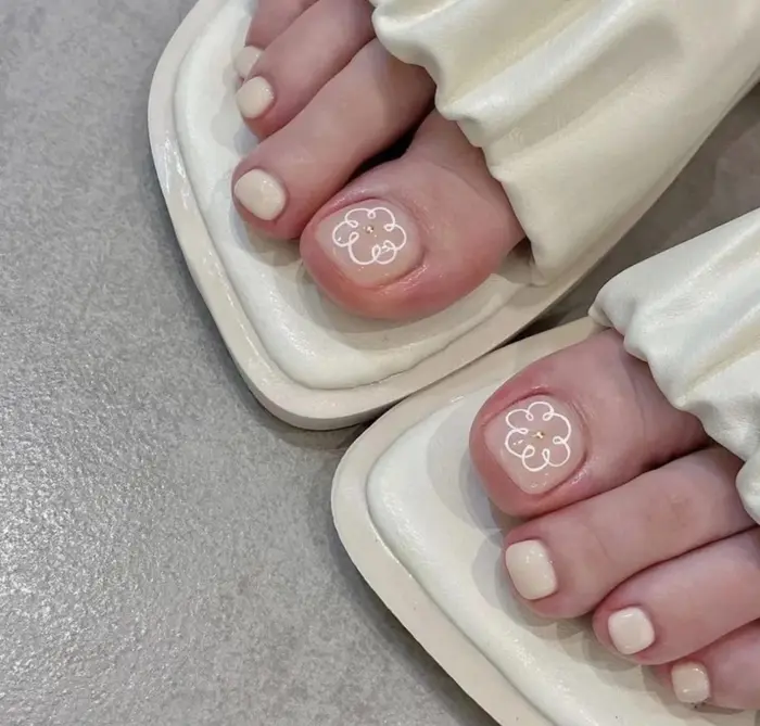 Cute Beauty Salon所属 いつ みのネイルデザイン ミニモ