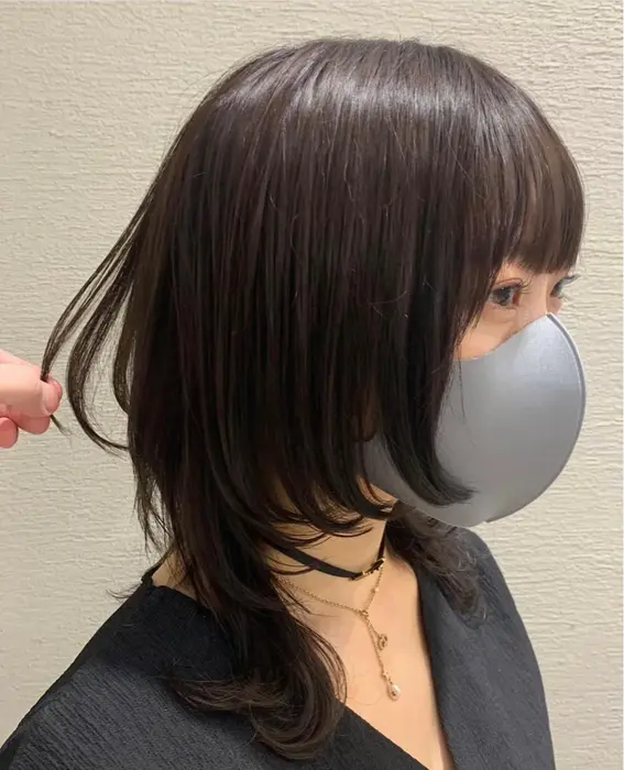 髪質改善 インナーカラー ウルフ ウルフカット レイヤーカット 小顔 ミディアム ミディアムウルフ Afloat Ginza所属 ウルフカット 藤田圭介のヘアカタログ ミニモ