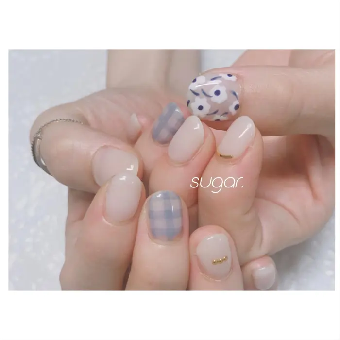 マリメッコチェックネイル 元町ネイルサロン 神戸 ネイル好きな人と繋がりたい ネイル シュガープラムス ネイル所属 Sugarplums Hirotaのネイルデザイン ミニモ