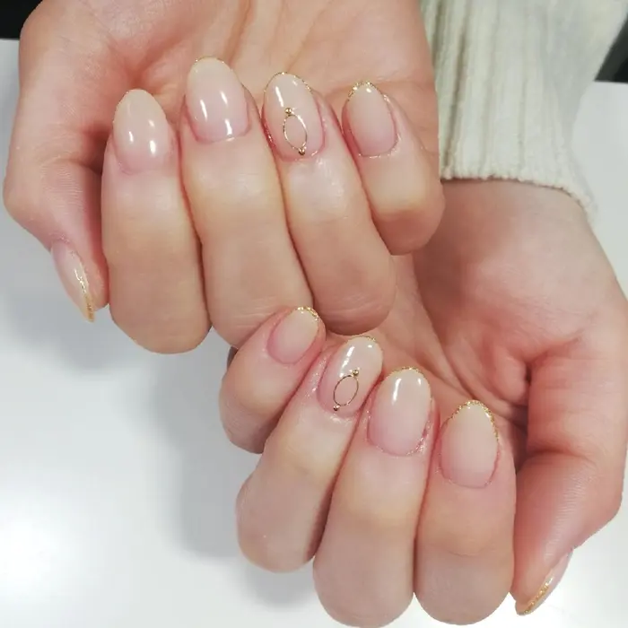 ラメライン 1000円 ストーン1本280円 Crystal Gioie所属 Crystal Gioieのネイル デザイン ミニモ