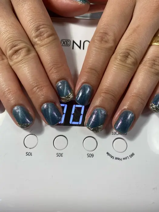 キャッツアイ ニュアンス ネイルサロンconnection所属 Hitomi Oのネイルデザイン ミニモ