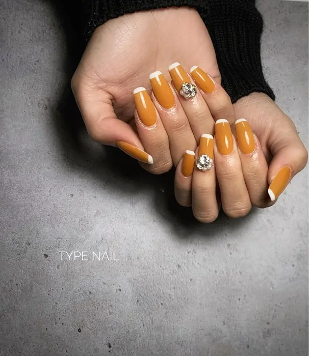 キャメル フレンチネイル Youx Type 所属 Youx Nailのネイルデザイン ミニモ