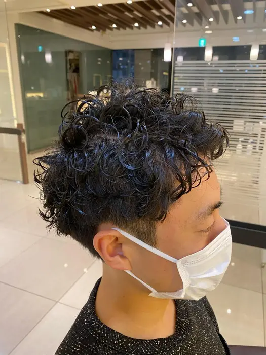 外国人風パーマスタイル Rikka所属 髙橋将志 Rikkaのヘアカタログ ミニモ