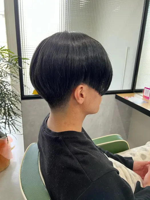 メンズ レディースのモードカット ショートのカットめちゃくちゃ好きです 是非カットも担当させて Blow Up所属 宮地 崇文のヘア カタログ ミニモ